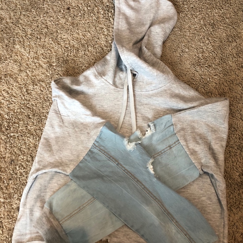 Cropped sweater jacket